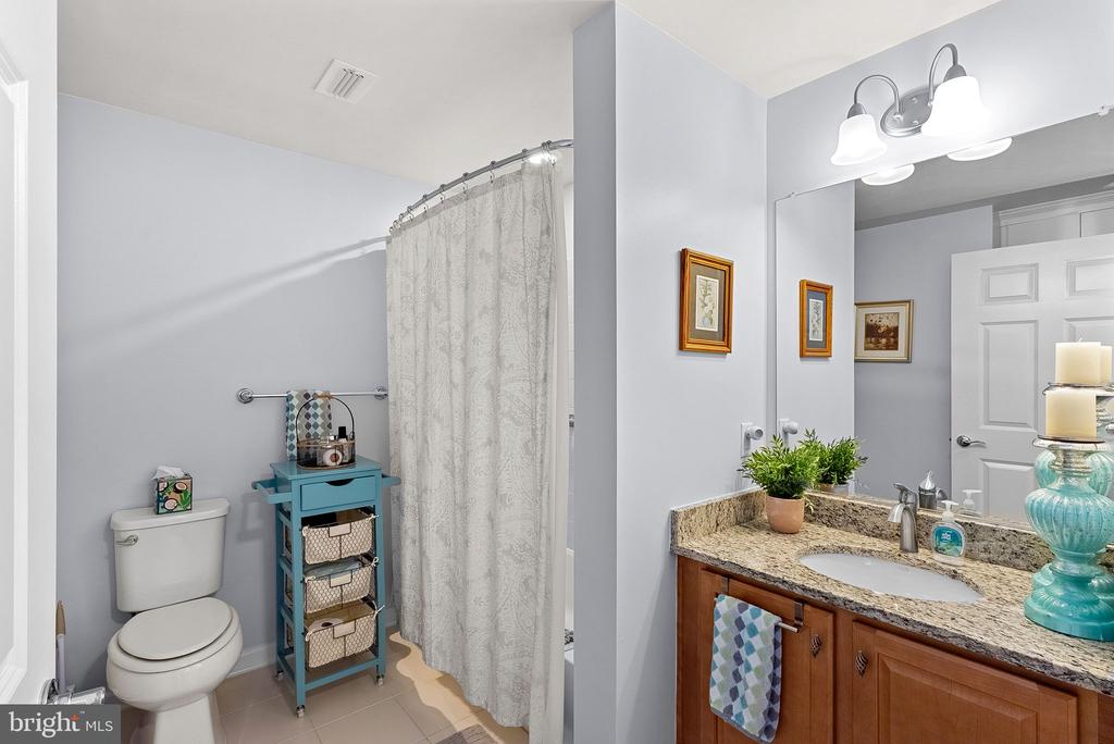 20515 LITTLE CREEK TERRACE Unit: 304