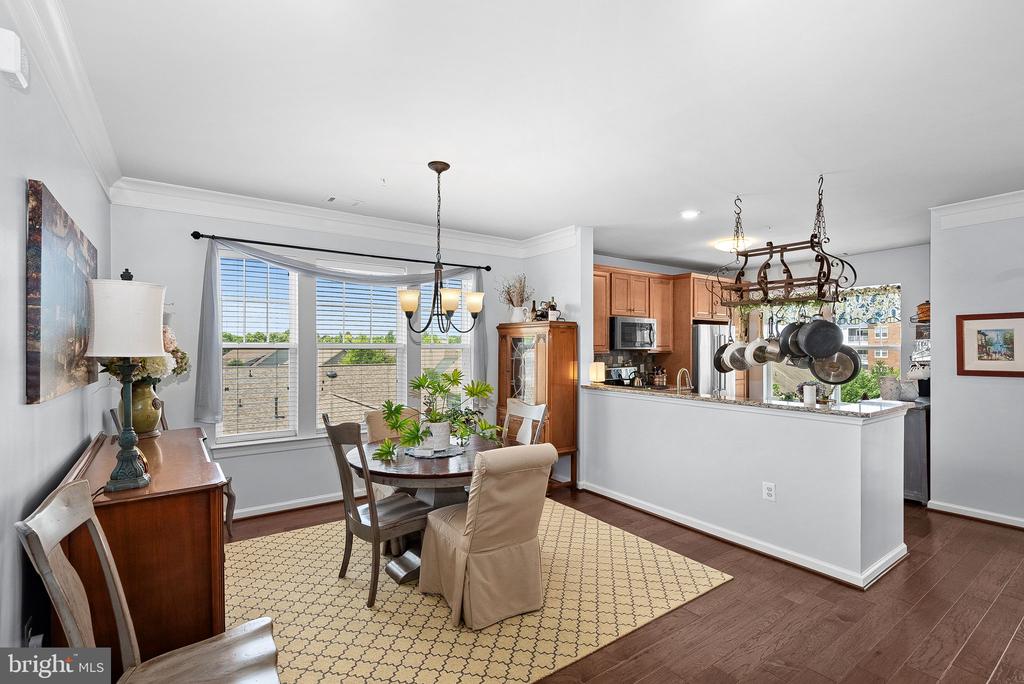 20515 LITTLE CREEK TERRACE Unit: 304