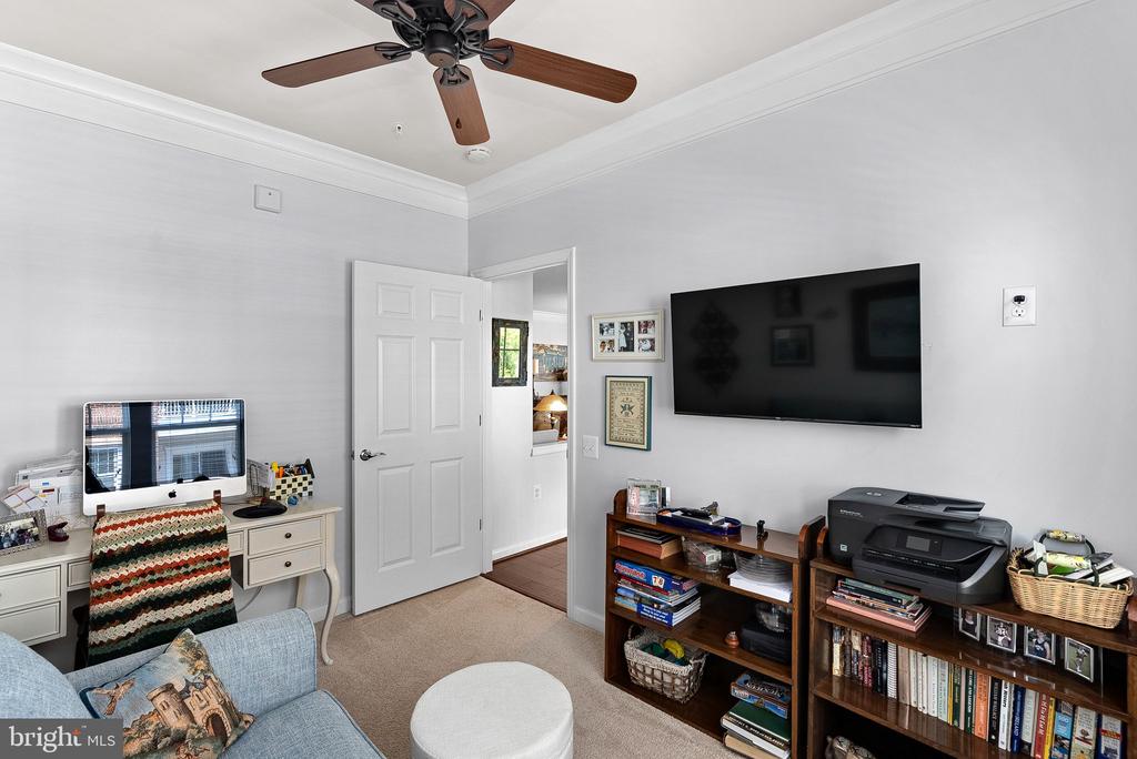 20515 LITTLE CREEK TERRACE Unit: 304