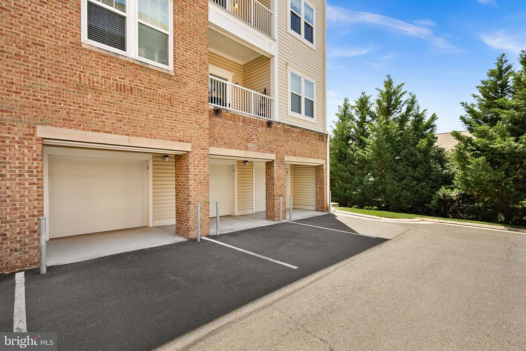 20515 LITTLE CREEK TERRACE Unit: 304