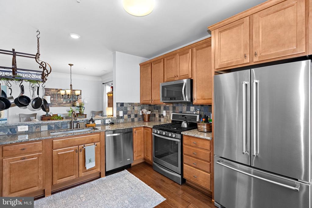 20515 LITTLE CREEK TERRACE Unit: 304