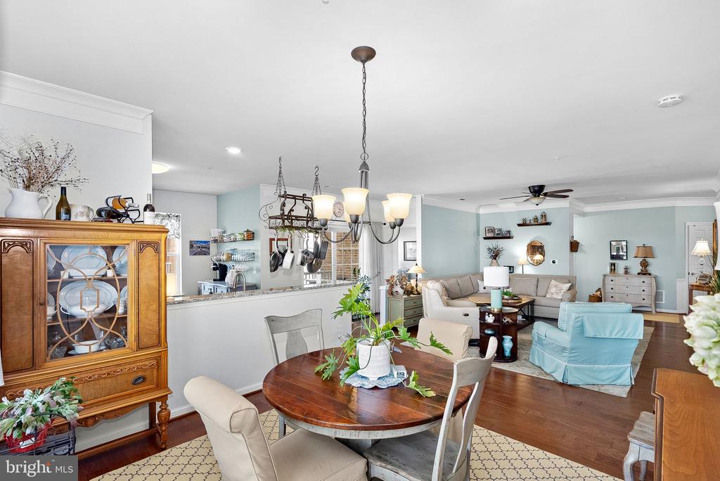 20515 LITTLE CREEK TERRACE Unit: 304