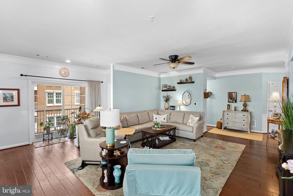 20515 LITTLE CREEK TERRACE Unit: 304