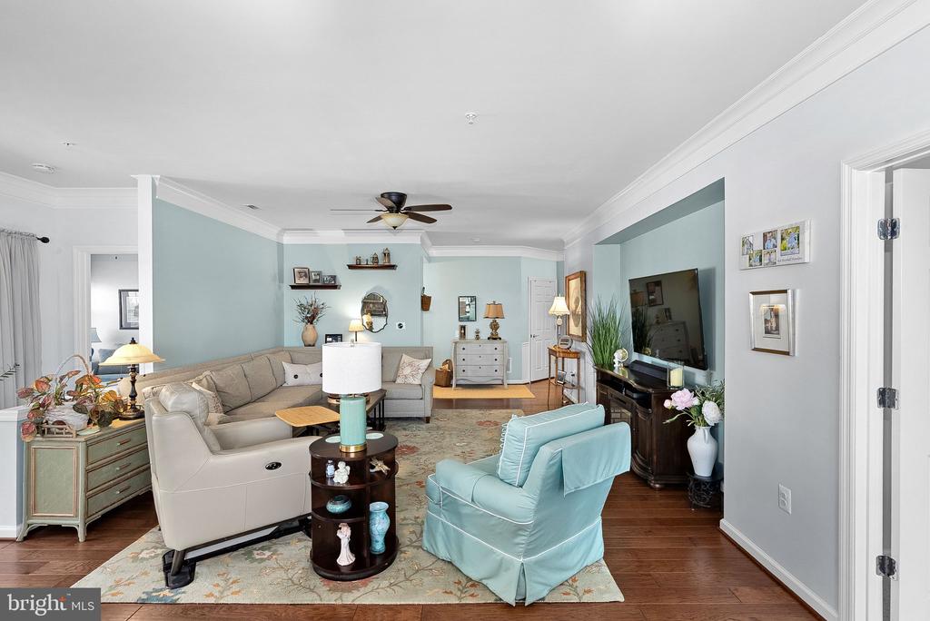 20515 LITTLE CREEK TERRACE Unit: 304