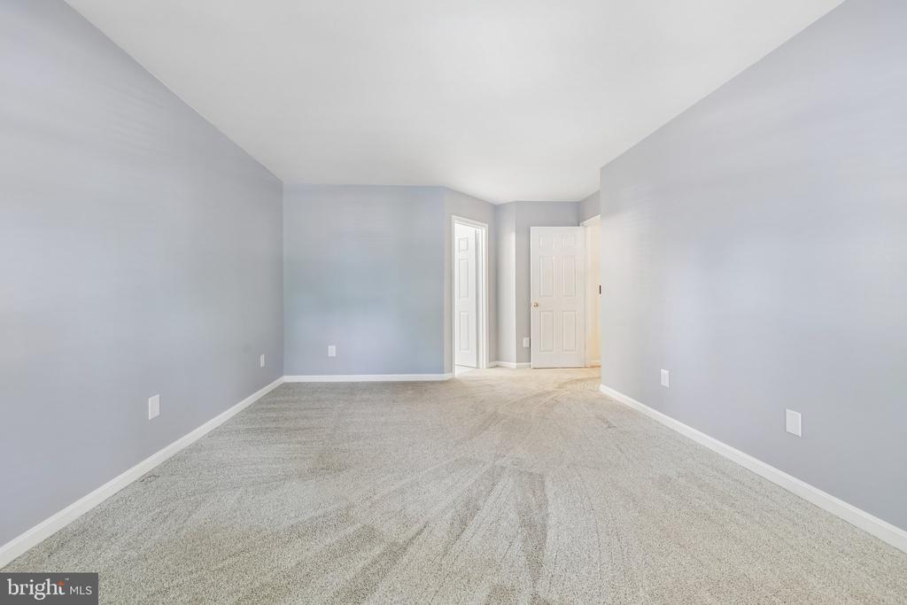 311 ASHTON DRIVE SW