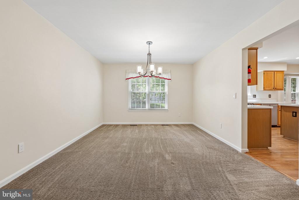 311 ASHTON DRIVE SW