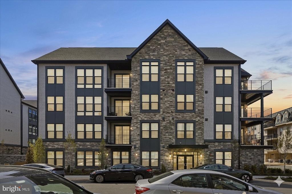 23651 HAVELOCK WALK TERRACE Unit: 304