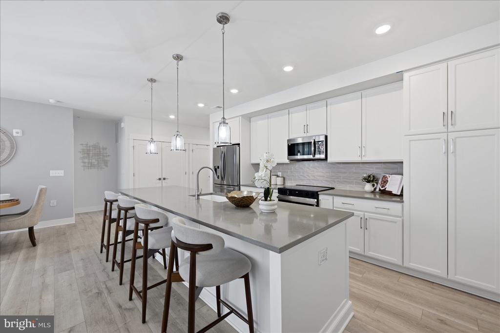 23651 HAVELOCK WALK TERRACE Unit: 304