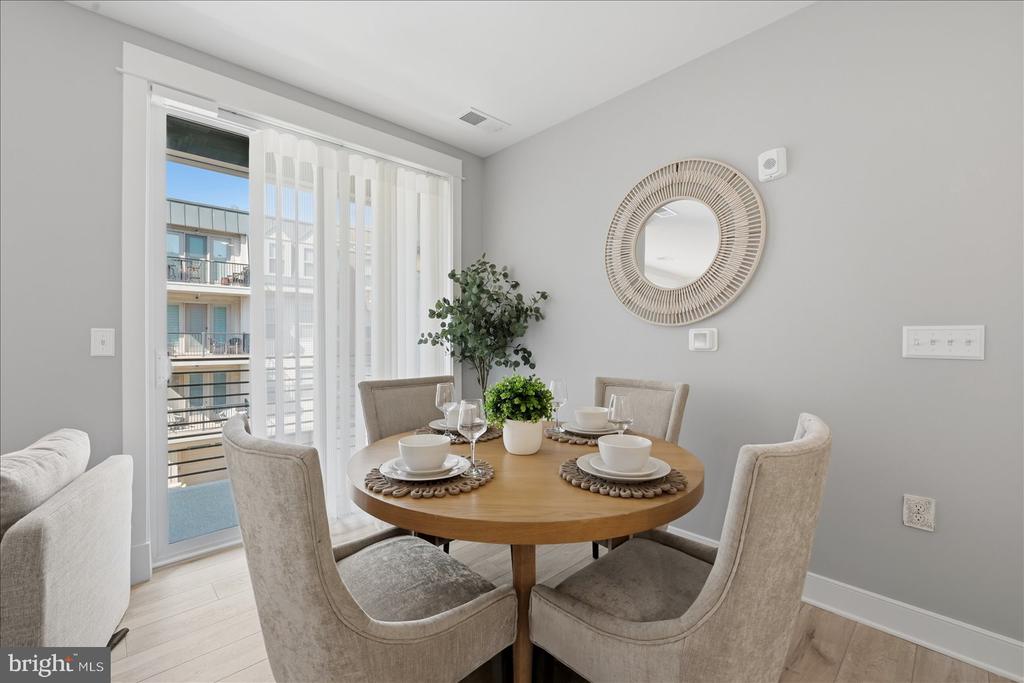 23651 HAVELOCK WALK TERRACE Unit: 304