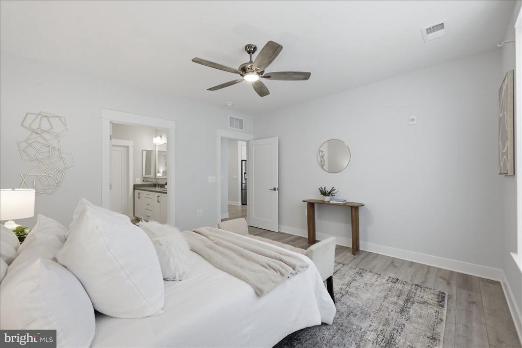 23651 HAVELOCK WALK TERRACE Unit: 304
