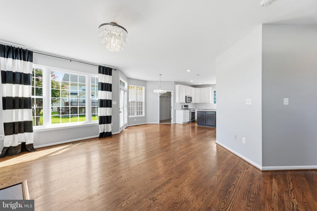 43447 OBERON LANE
