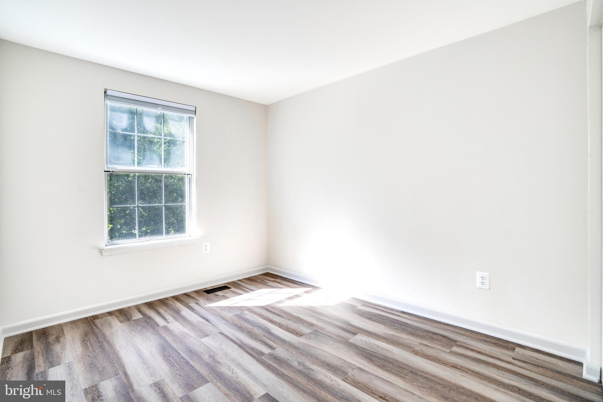 8305 FELSTED LANE