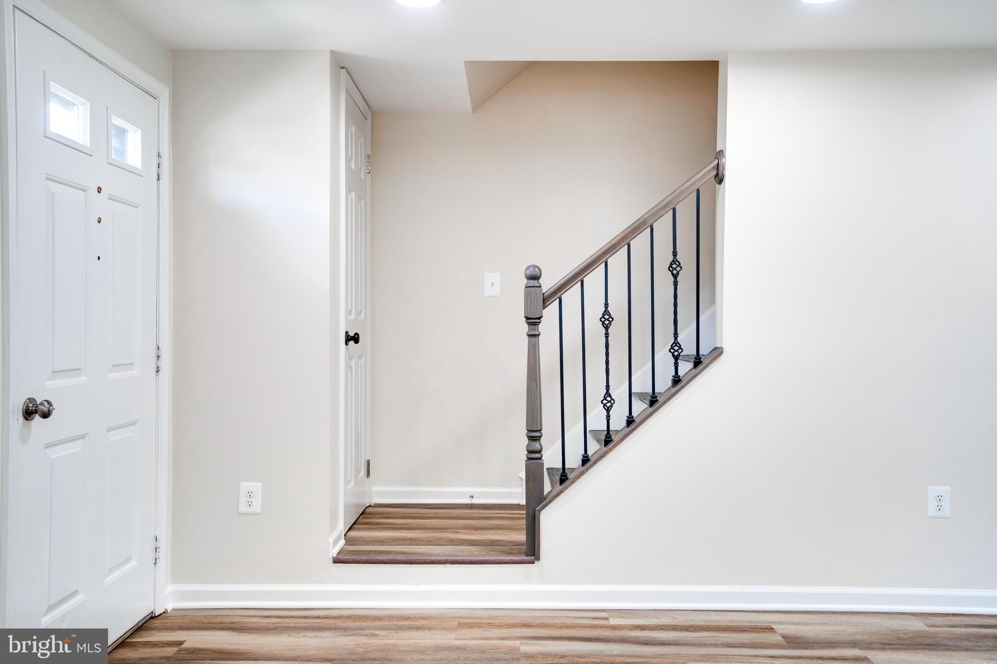 8305 FELSTED LANE
