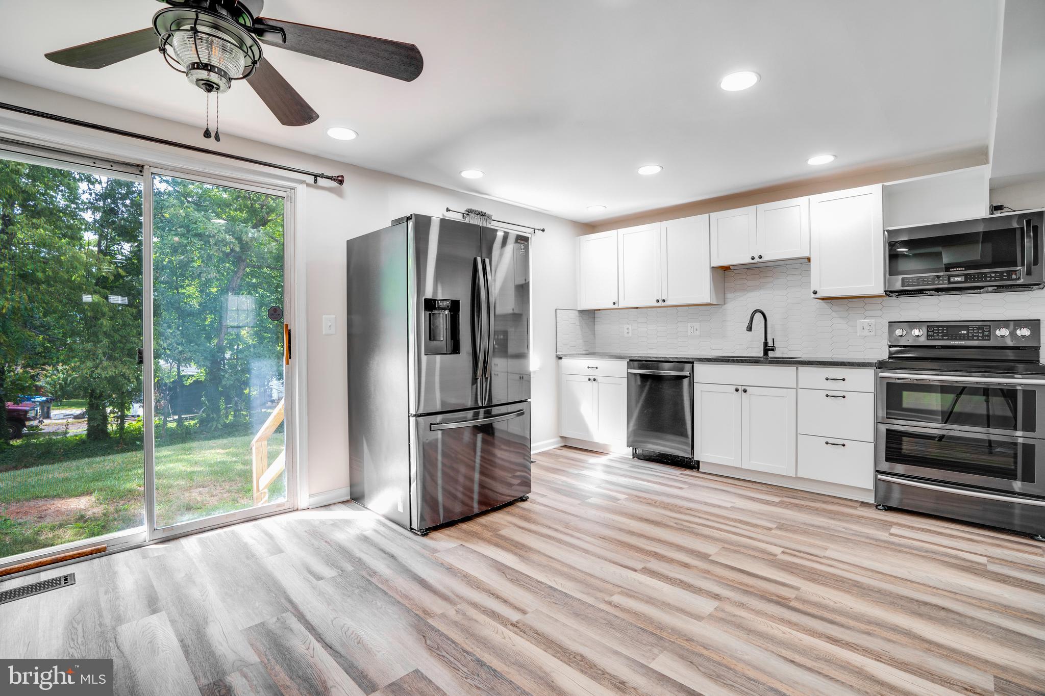 8305 FELSTED LANE