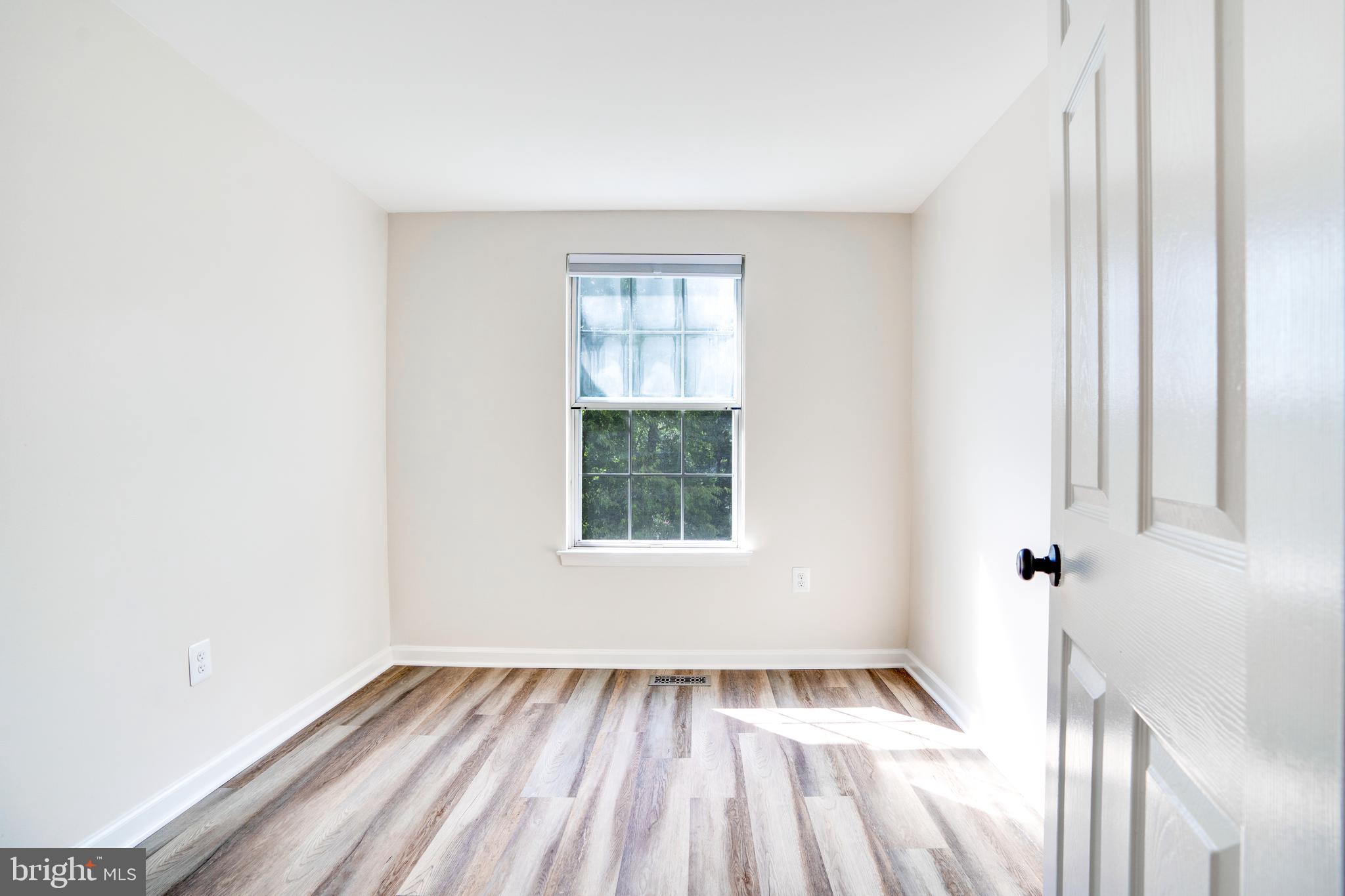 8305 FELSTED LANE