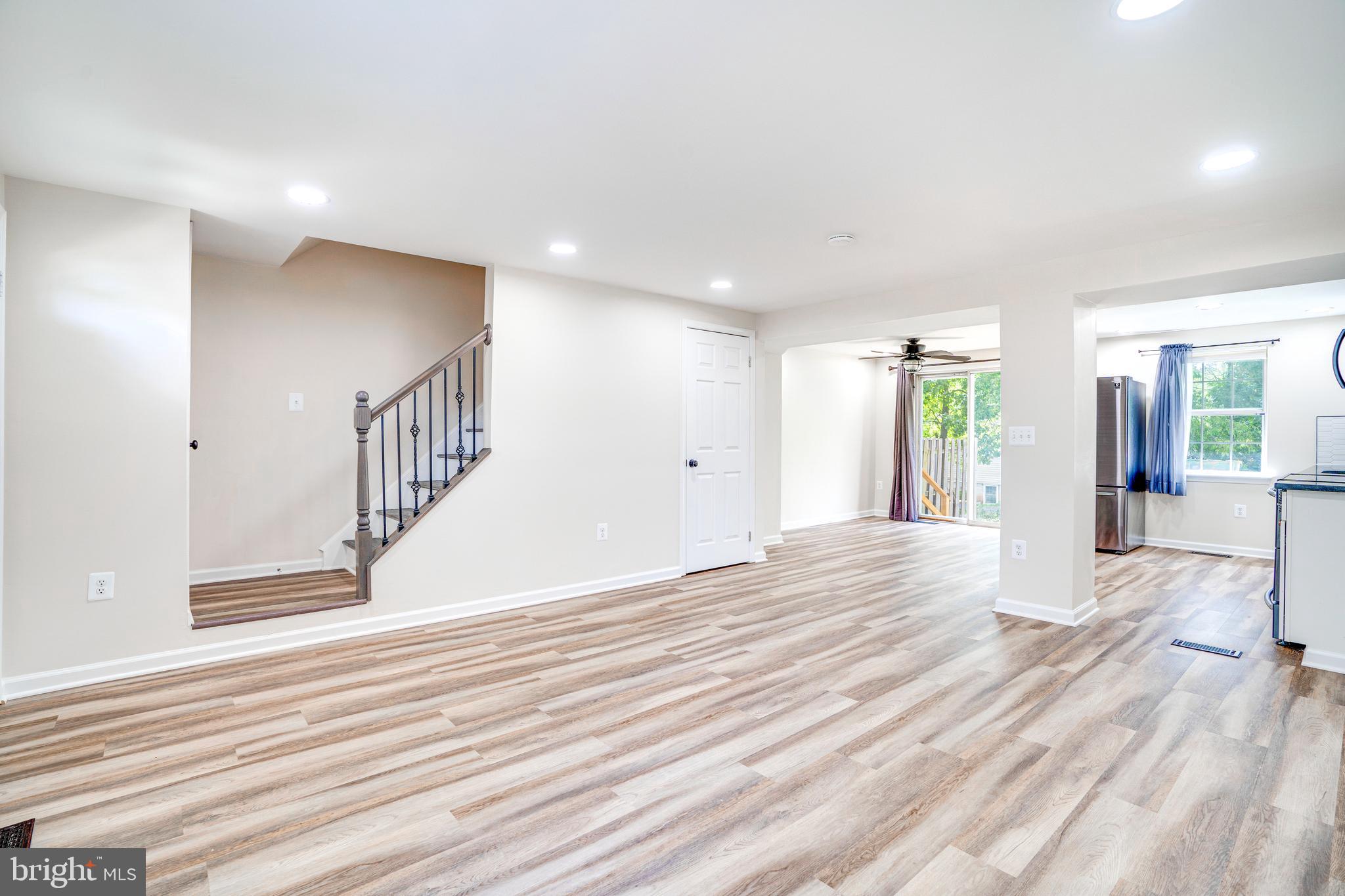8305 FELSTED LANE