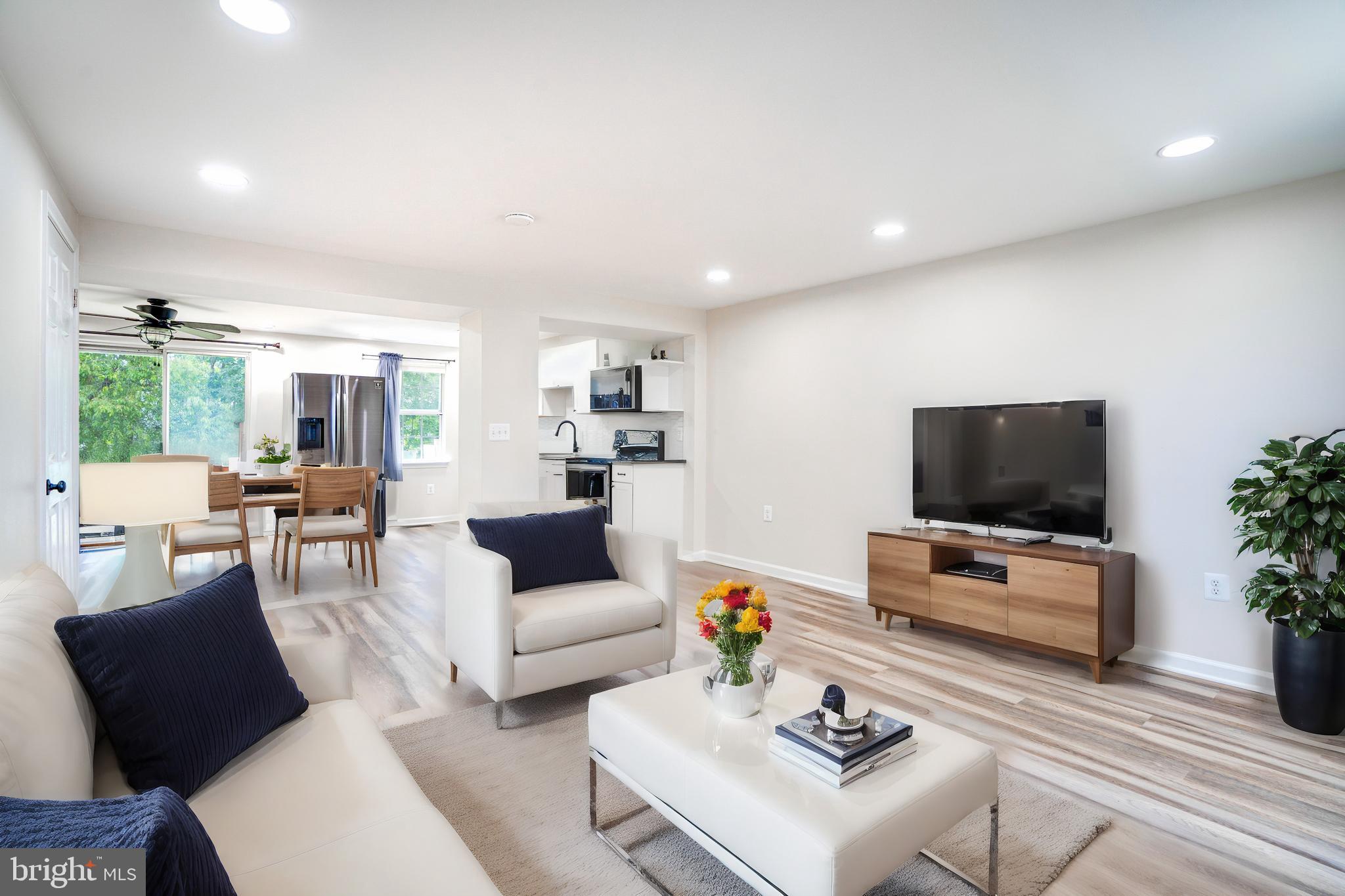 8305 FELSTED LANE
