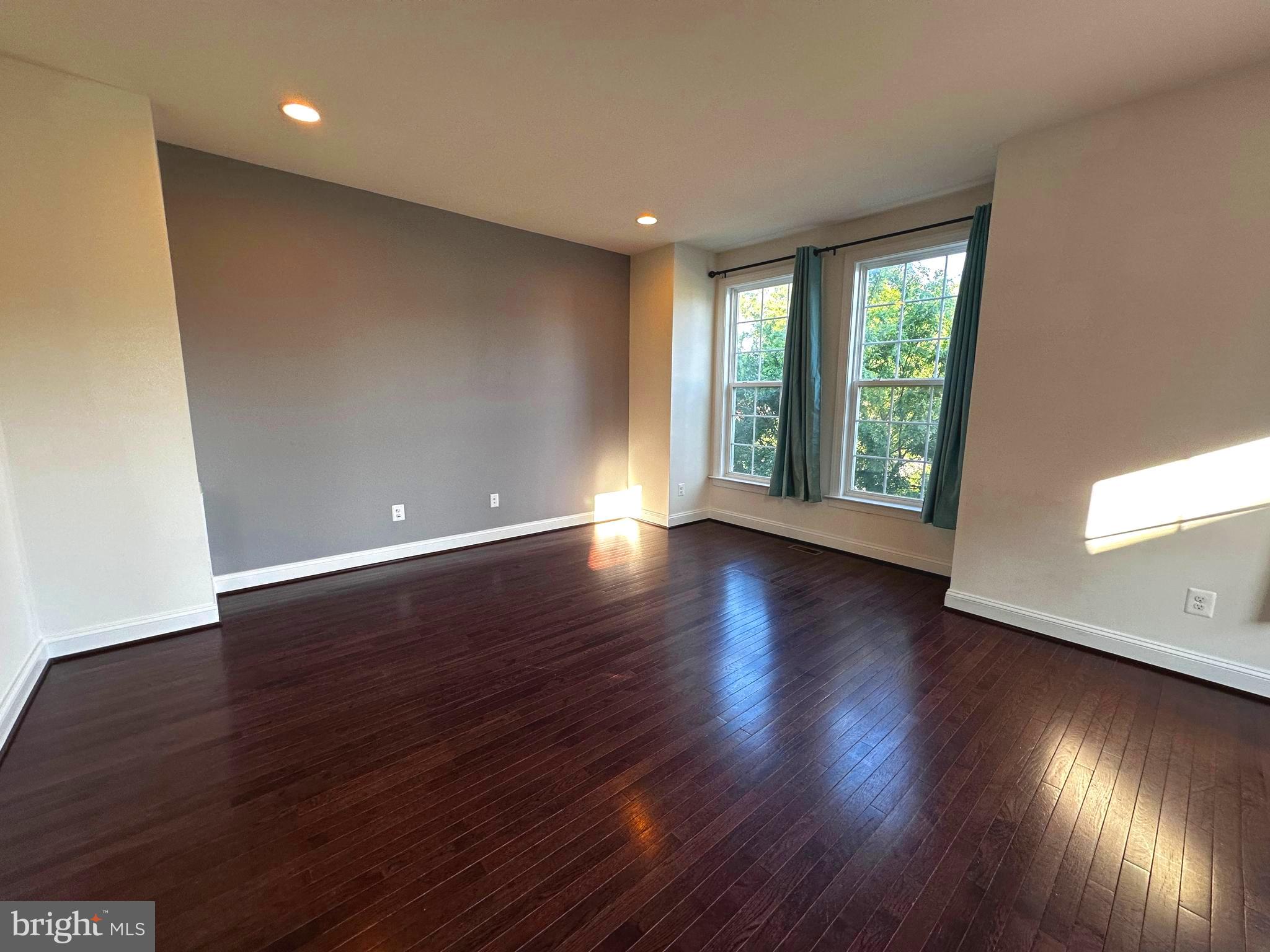 8862 ORCHARD LANE