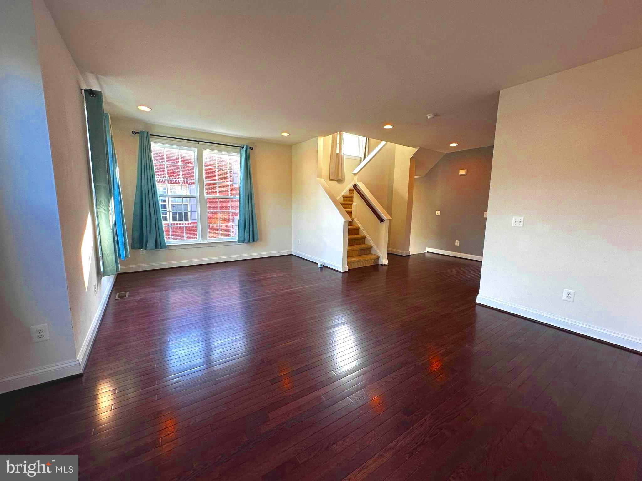 8862 ORCHARD LANE