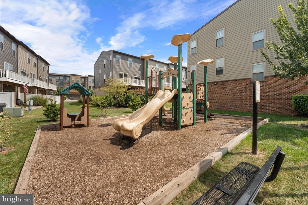 9862 BUCHANAN LOOP
