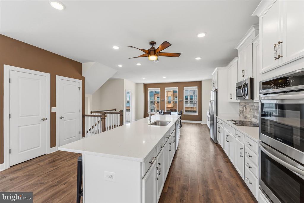 9862 BUCHANAN LOOP