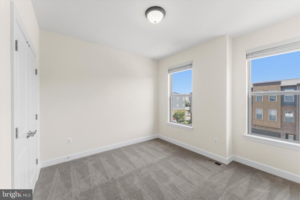9862 BUCHANAN LOOP
