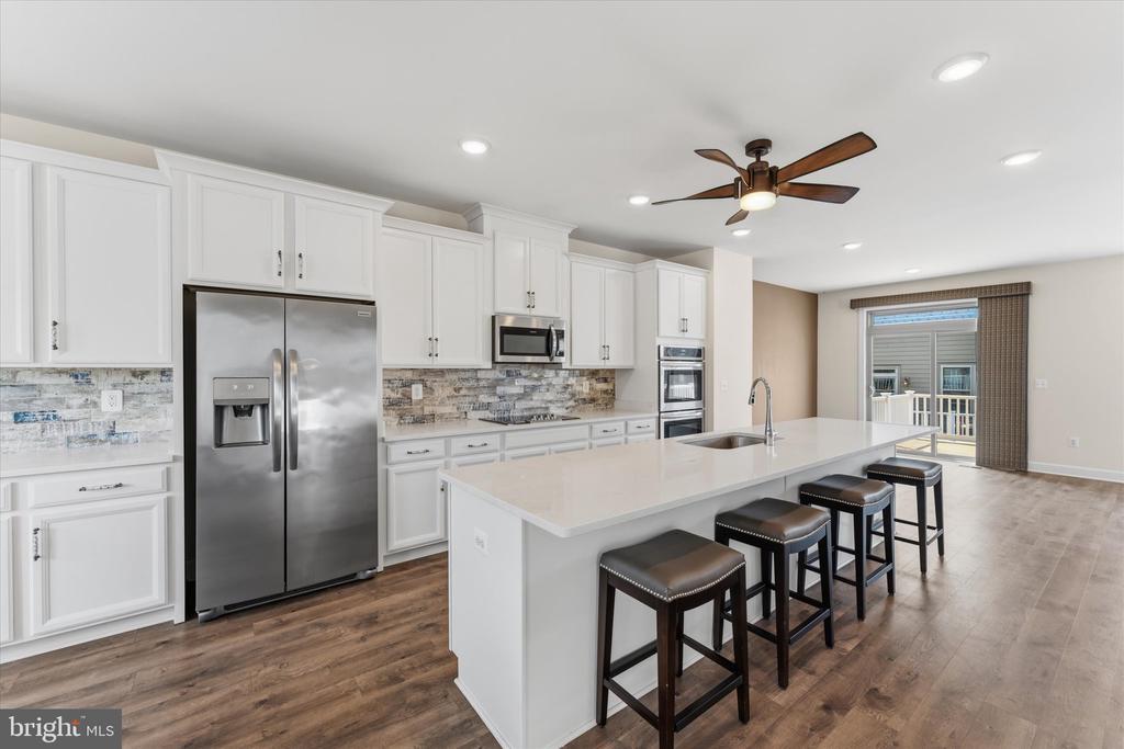 9862 BUCHANAN LOOP