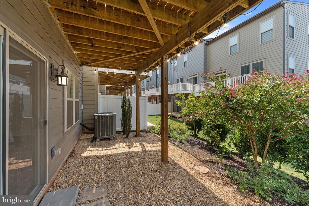 9862 BUCHANAN LOOP