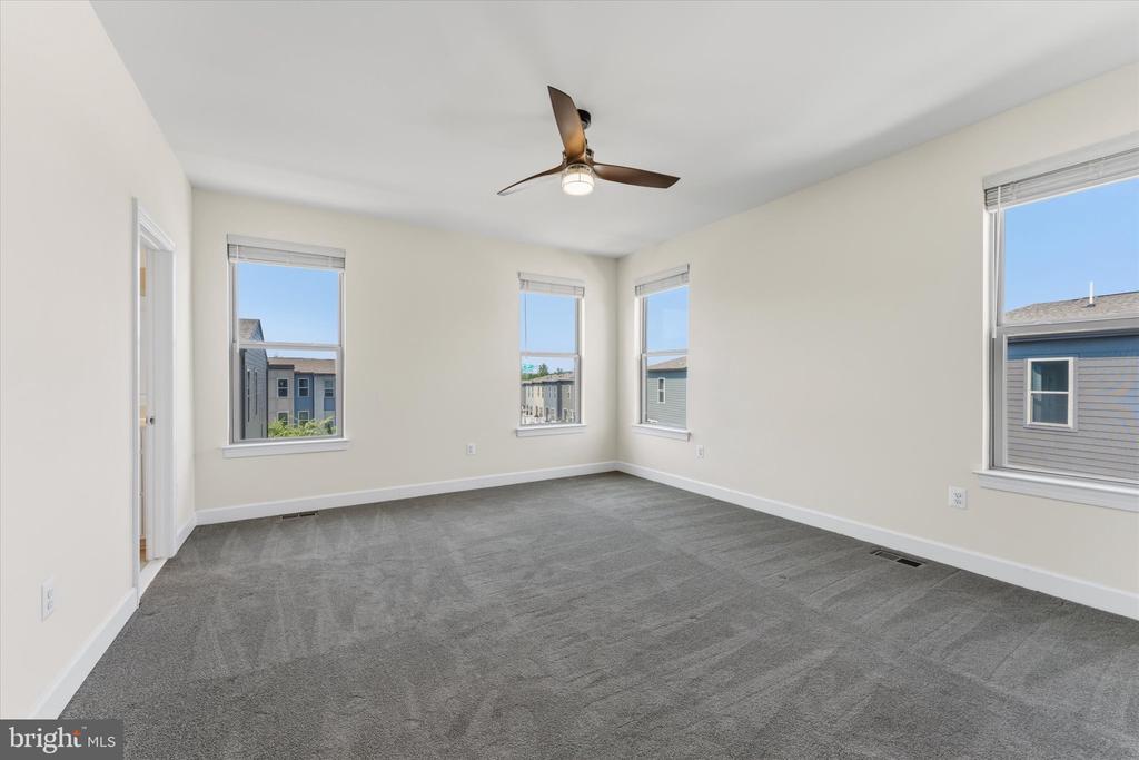 9862 BUCHANAN LOOP