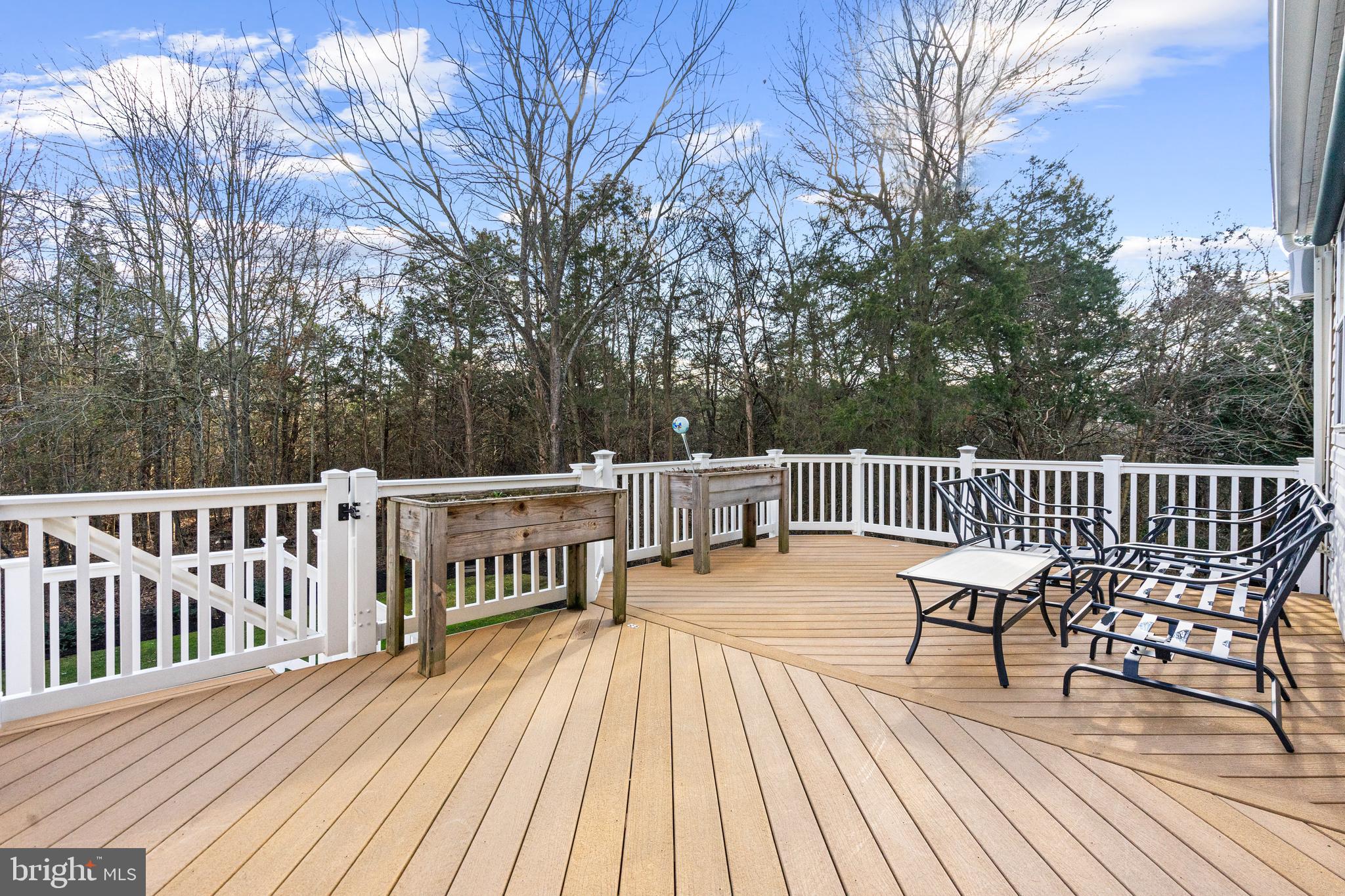 12101 STRETFORD FOREST COURT