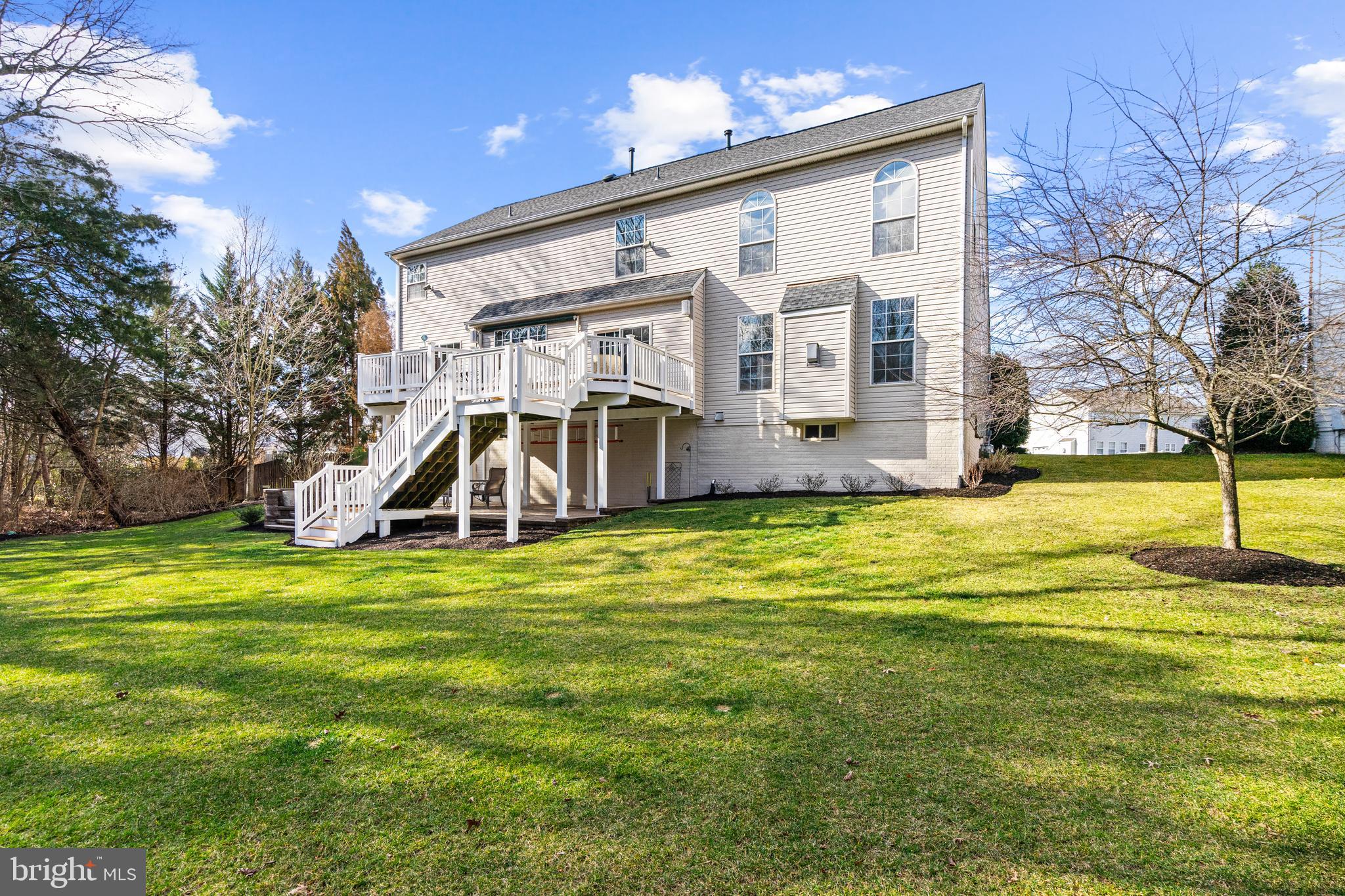 12101 STRETFORD FOREST COURT