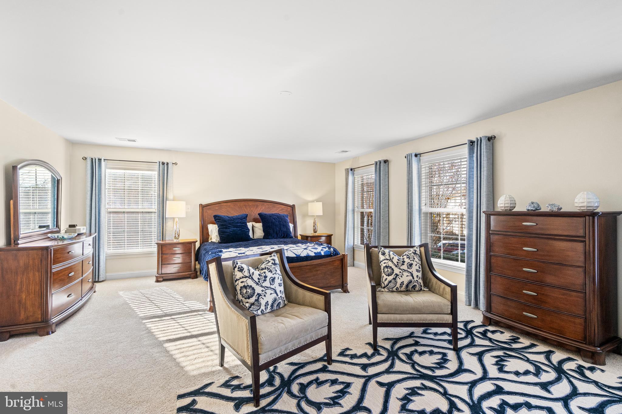 12101 STRETFORD FOREST COURT