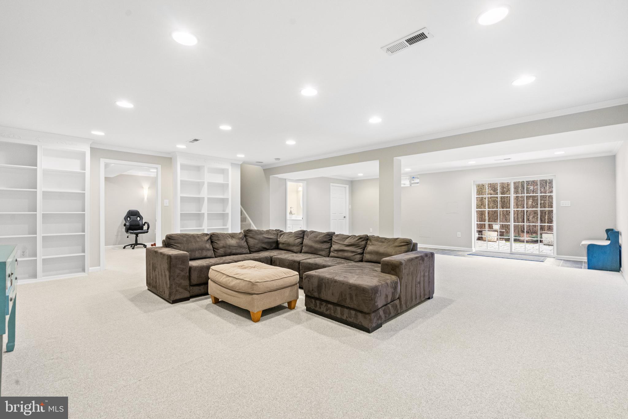 12101 STRETFORD FOREST COURT