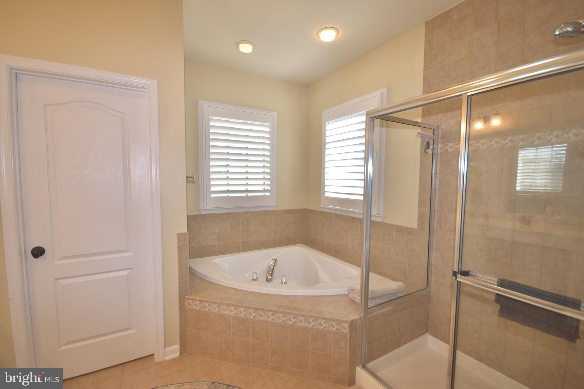 10704 GENERAL KIRKLAND DRIVE