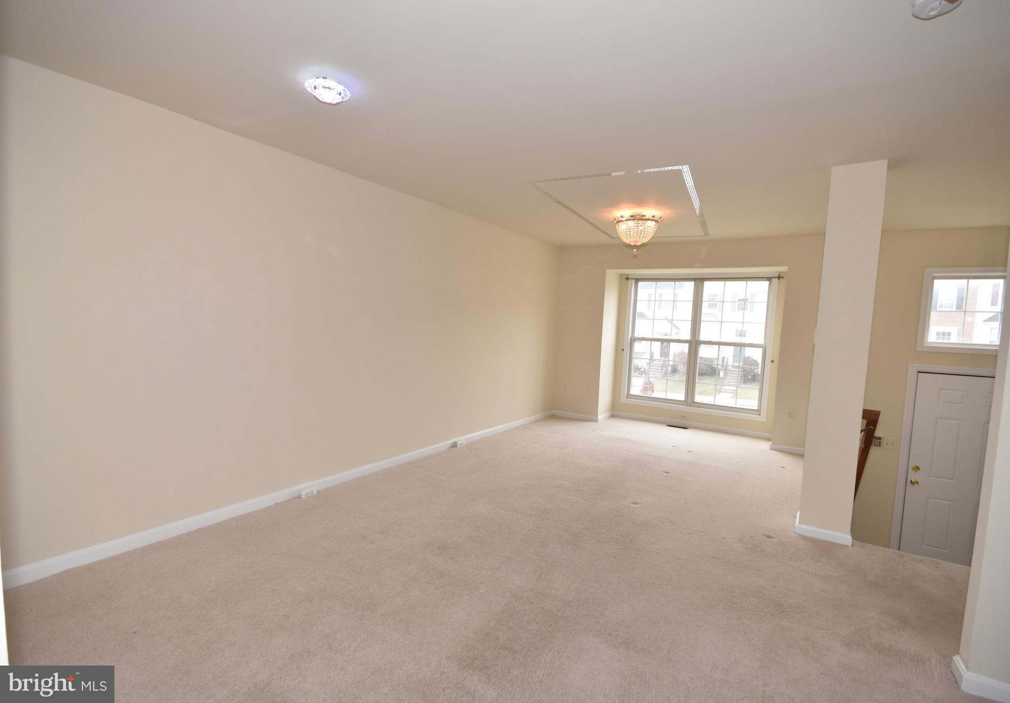 8406 TACKHOUSE LOOP