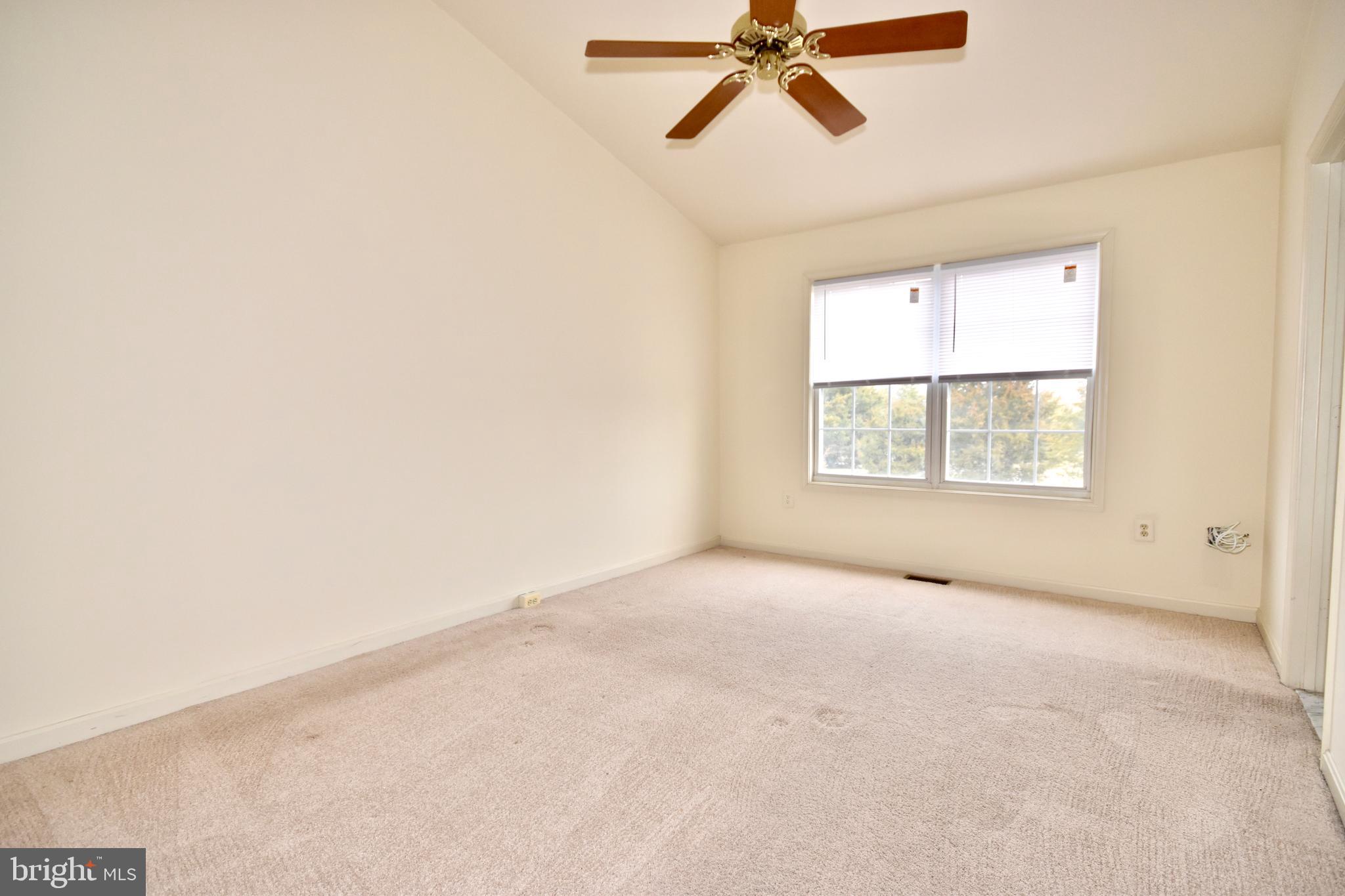 8406 TACKHOUSE LOOP