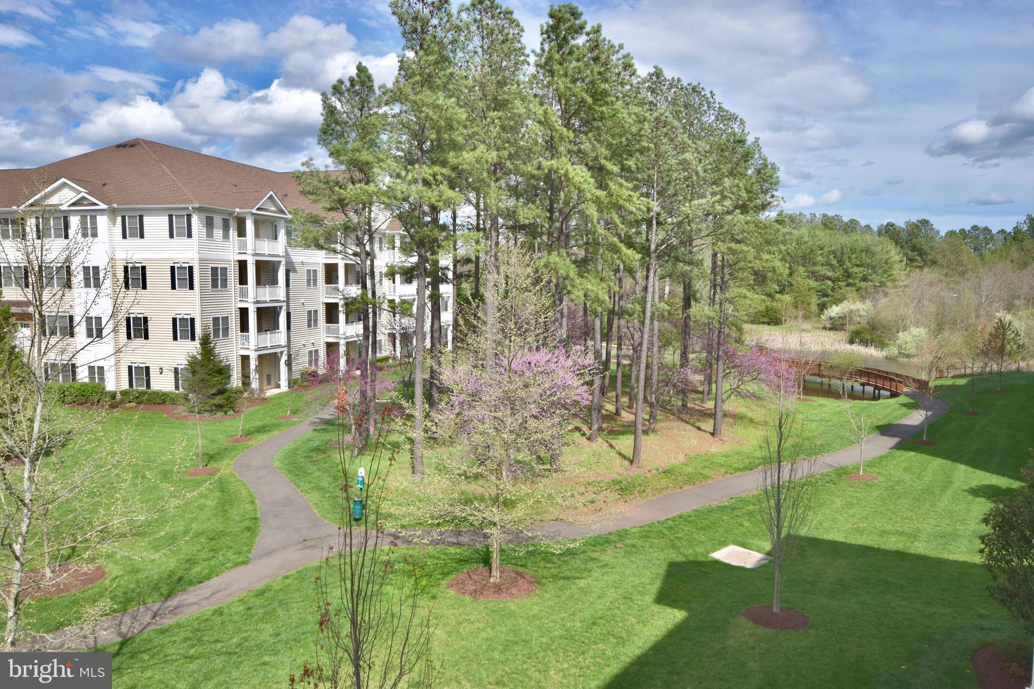 15201 ROYAL CREST DRIVE 304