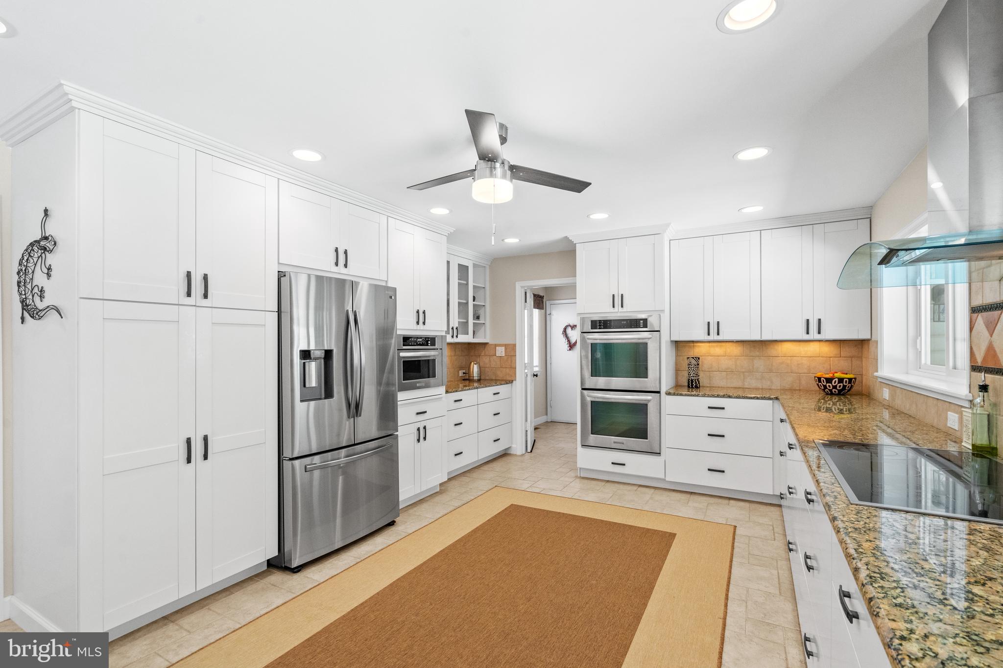 9501 FOX CHASE DRIVE