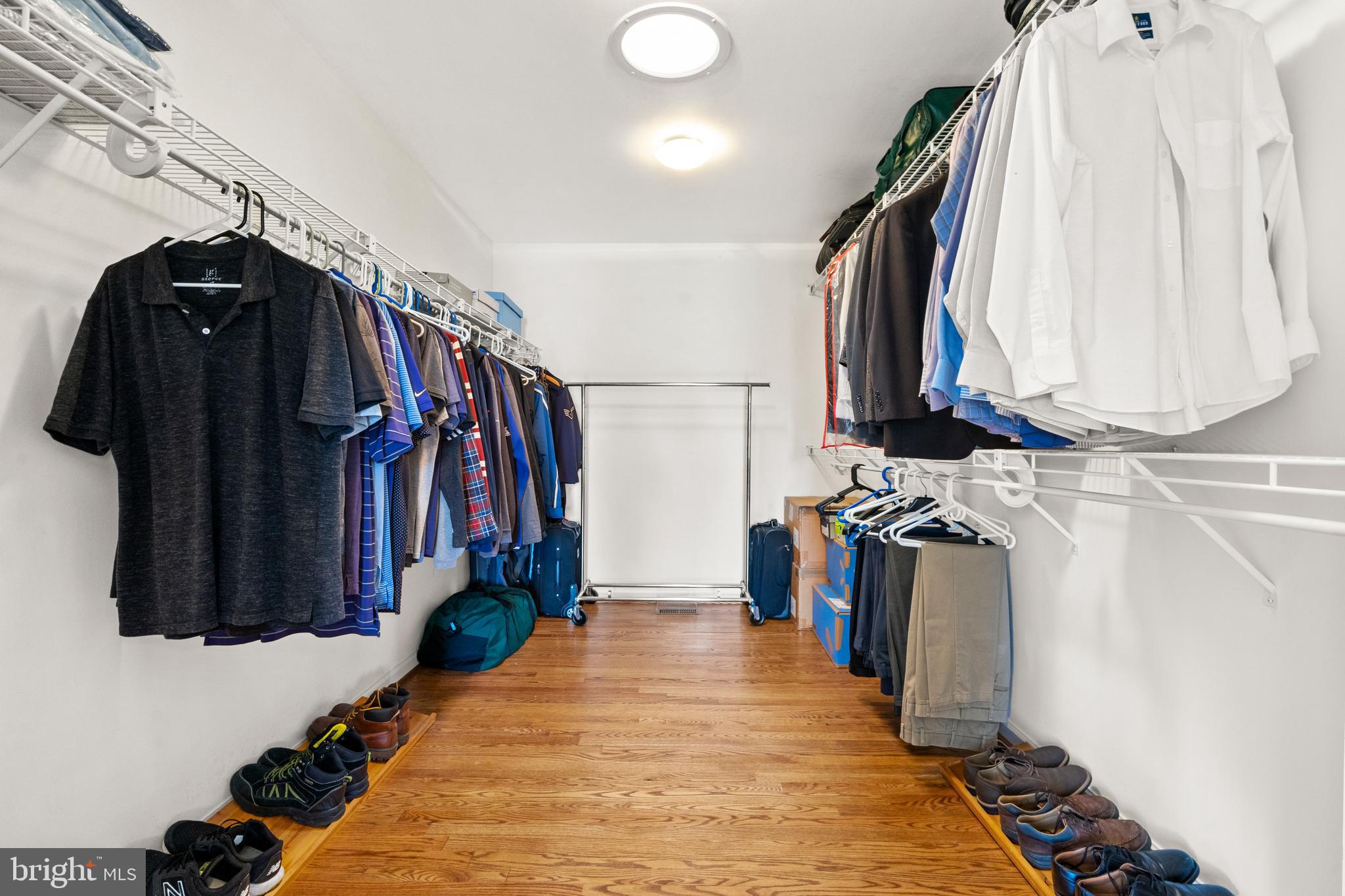 9501 FOX CHASE DRIVE