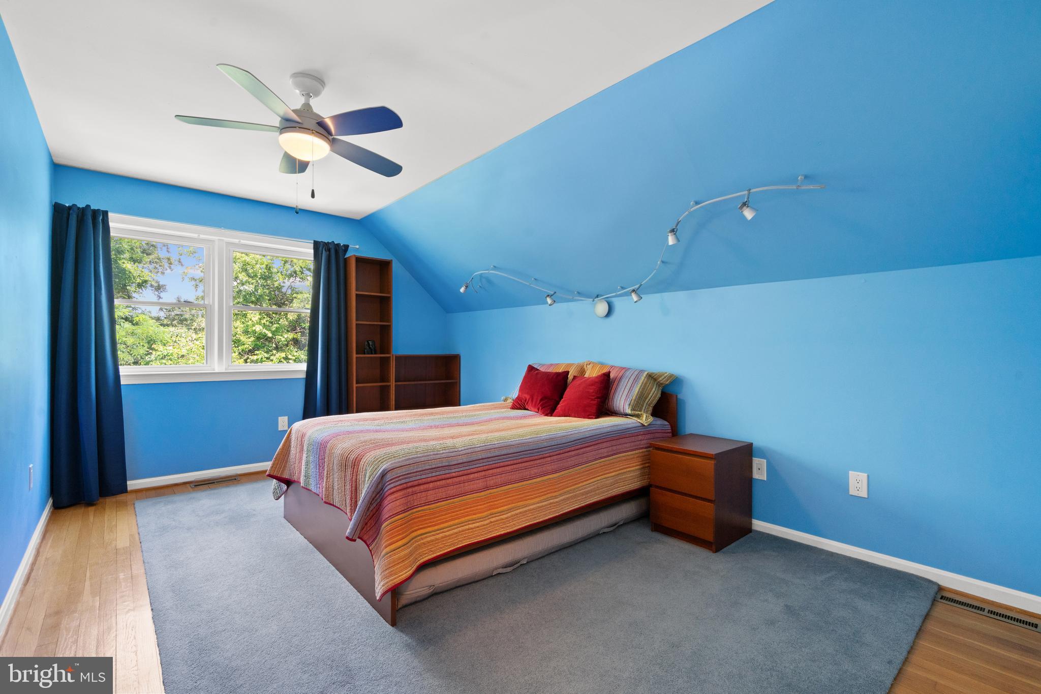 9501 FOX CHASE DRIVE