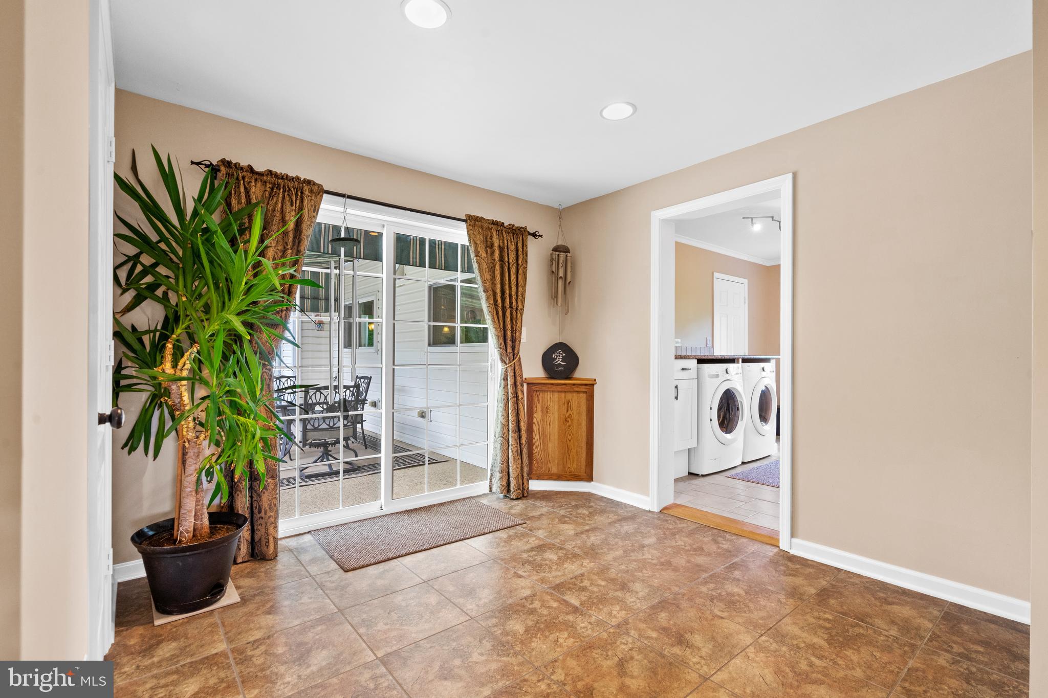 9501 FOX CHASE DRIVE