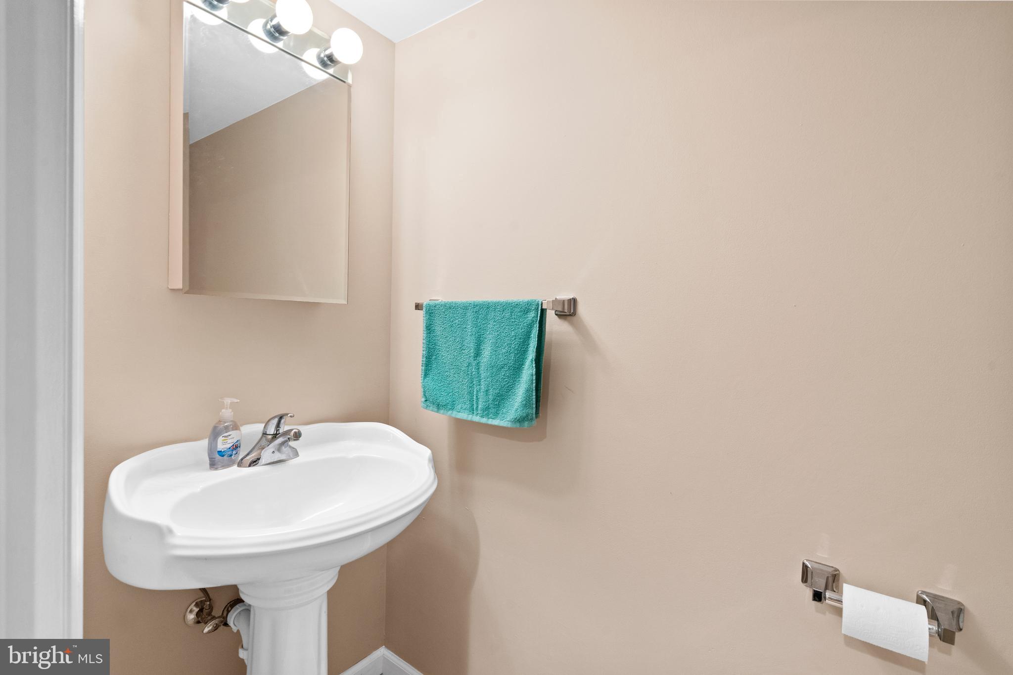 9501 FOX CHASE DRIVE