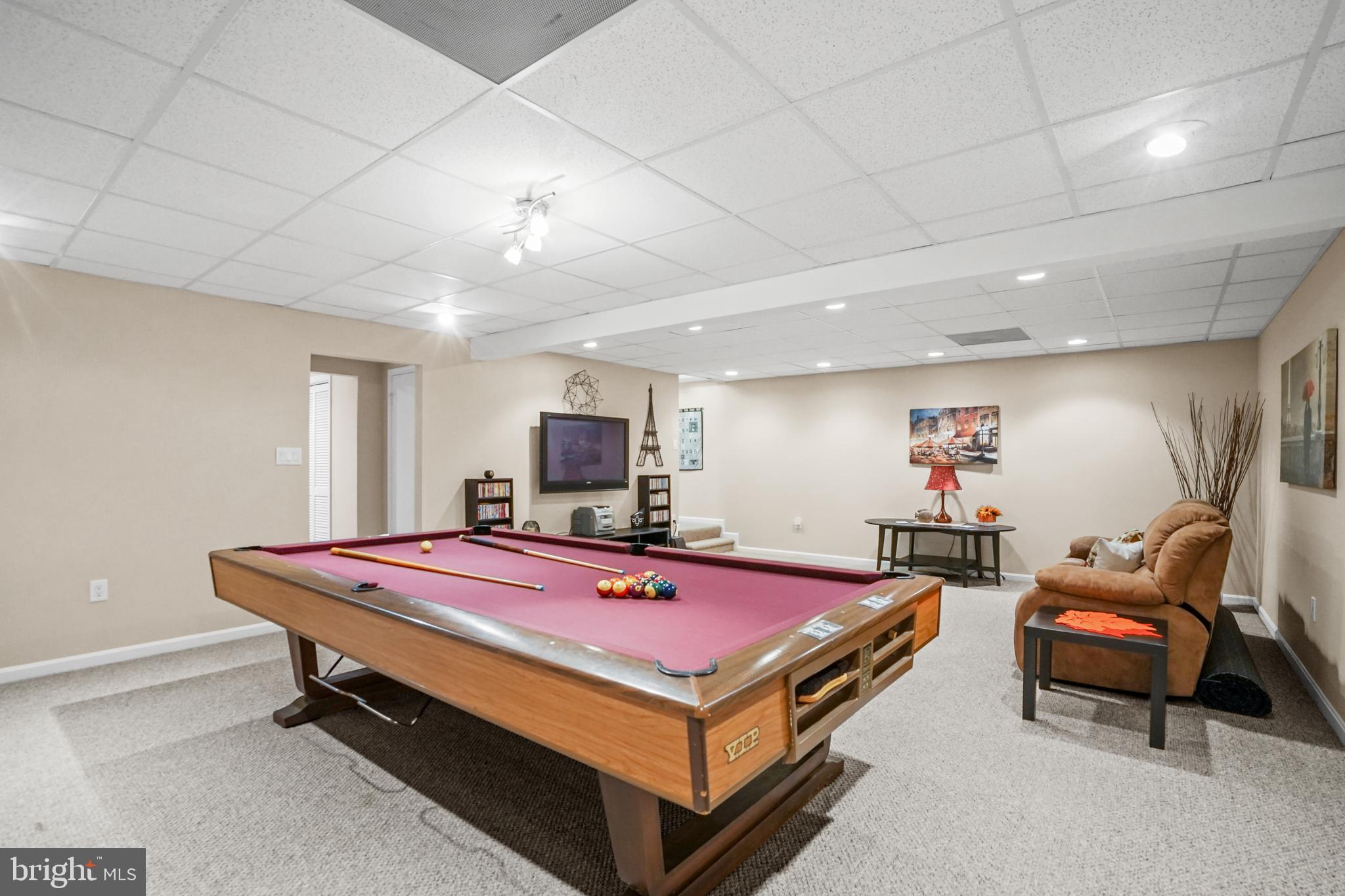 9501 FOX CHASE DRIVE