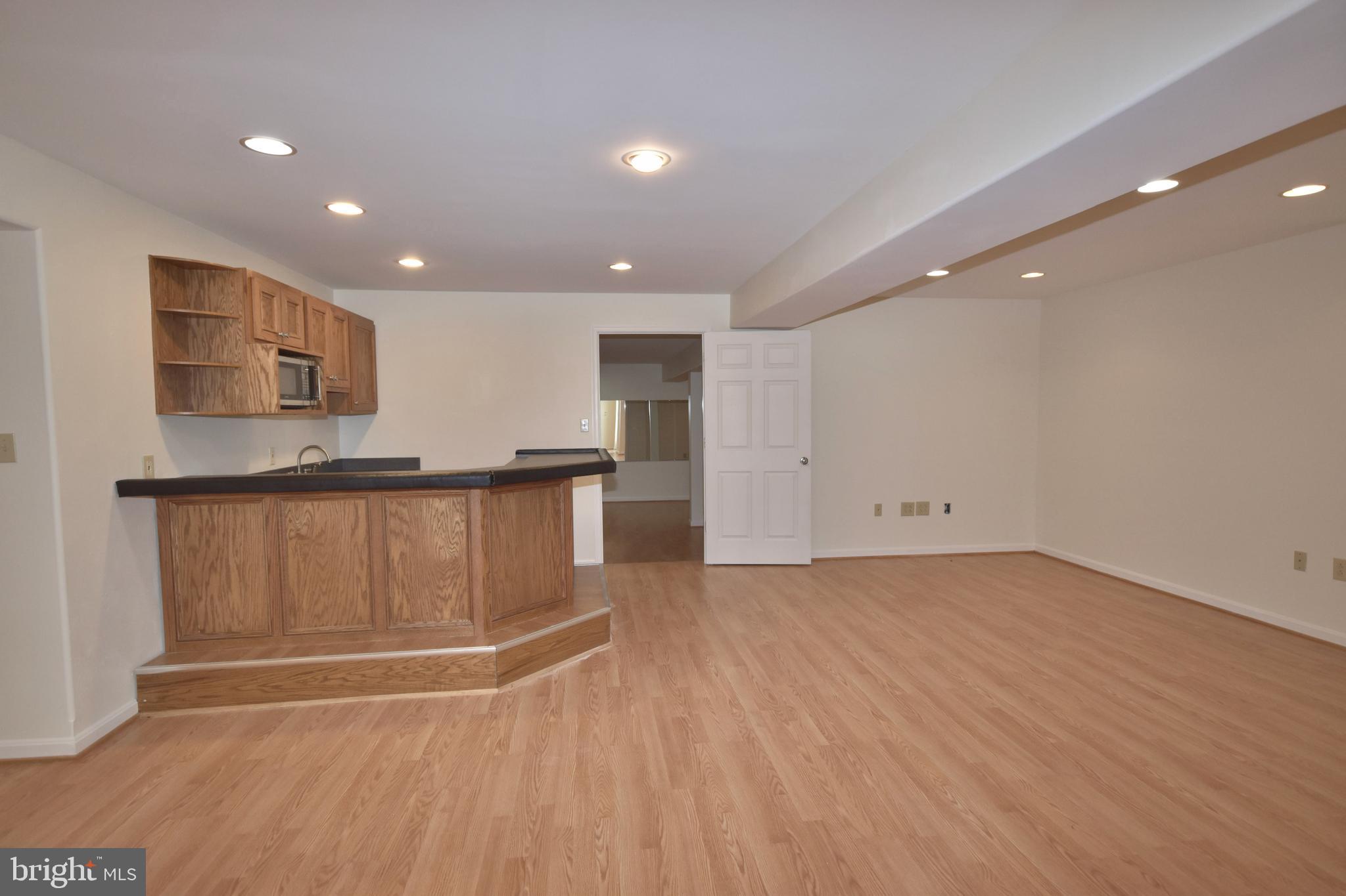 9841 SOLITARY PLACE