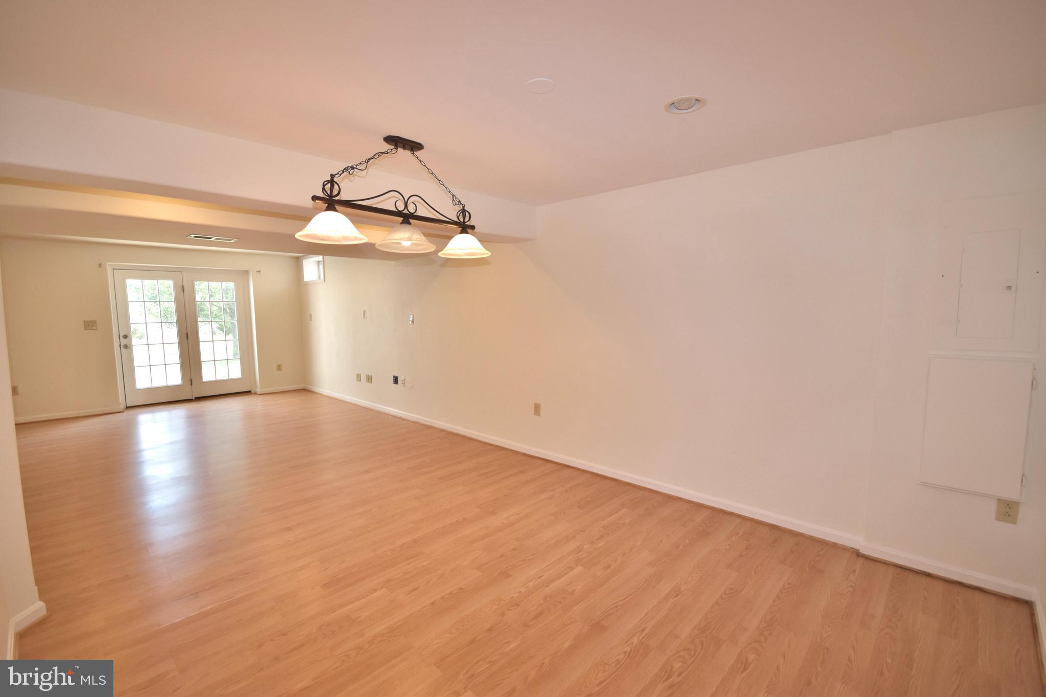 9841 SOLITARY PLACE