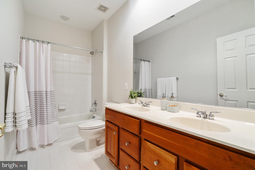 3401 PLANTATION GROVE LANE