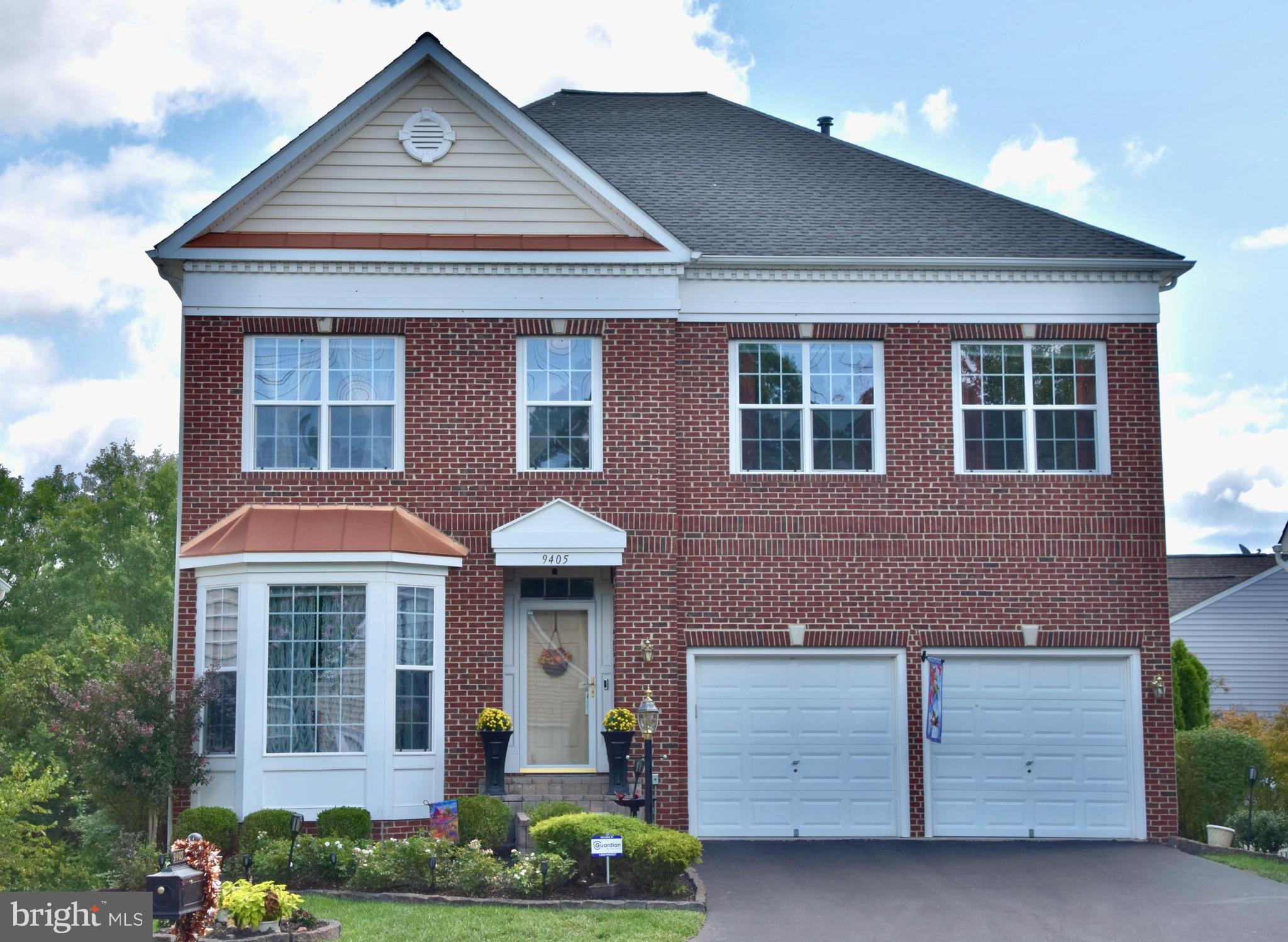 9405 STRUTHERS GLEN COURT