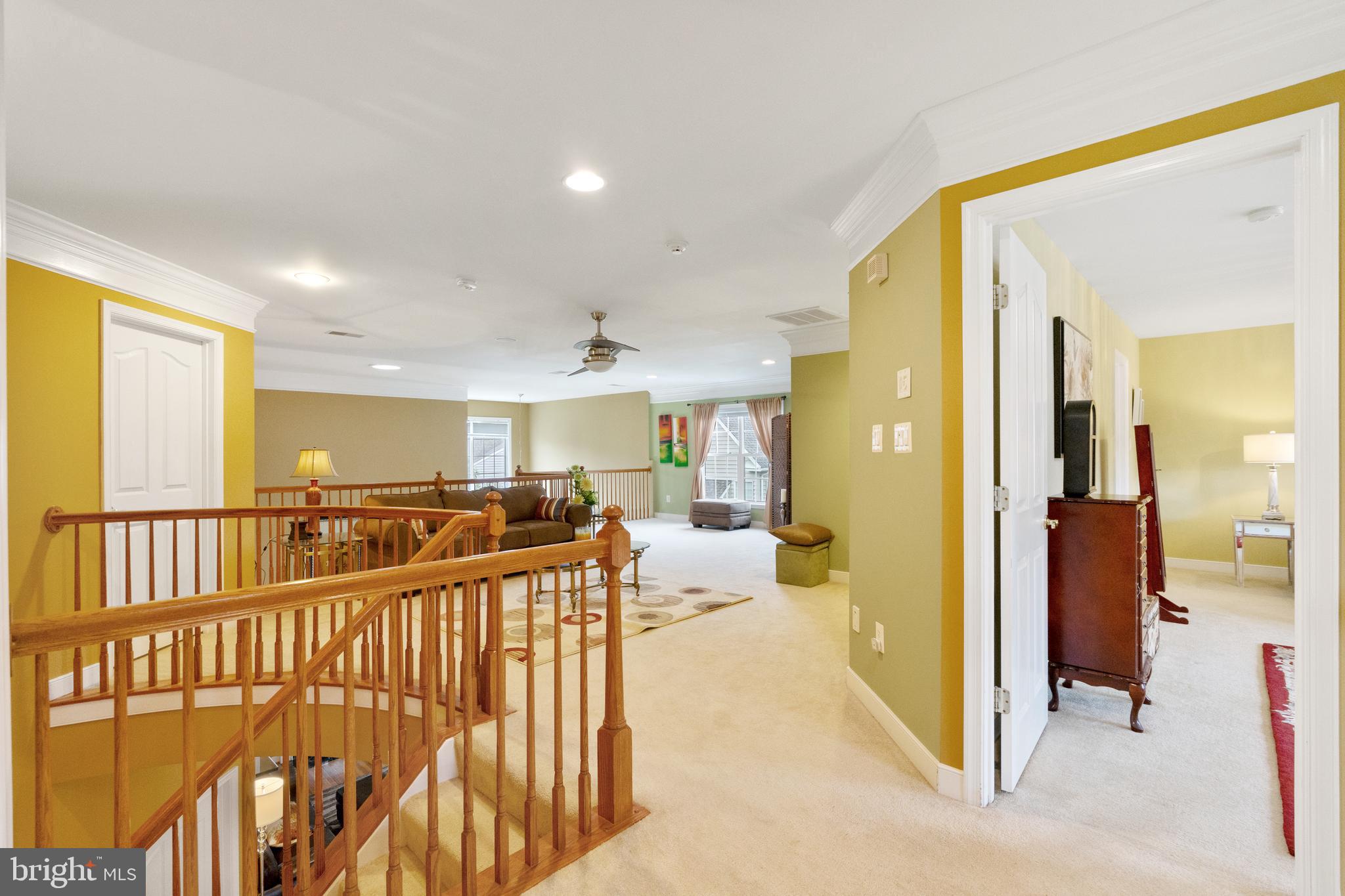9405 STRUTHERS GLEN COURT