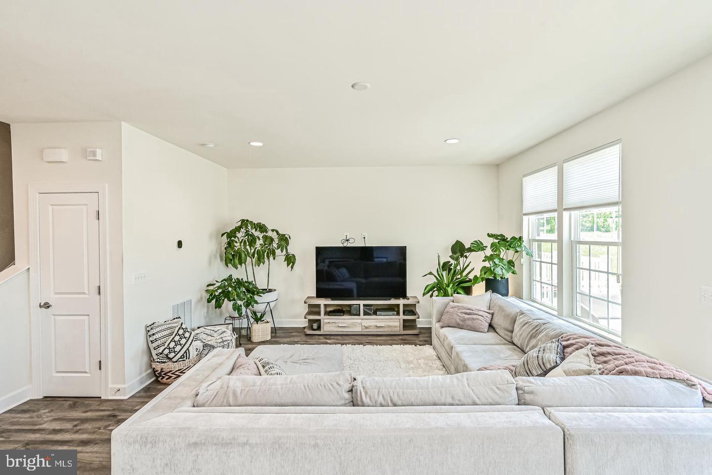 13821 LITESPEED WAY