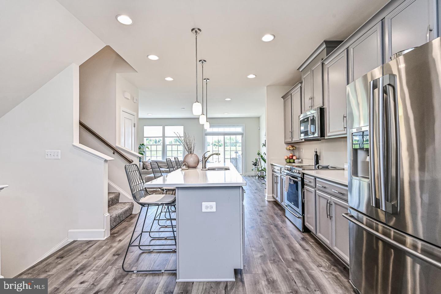 13821 LITESPEED WAY